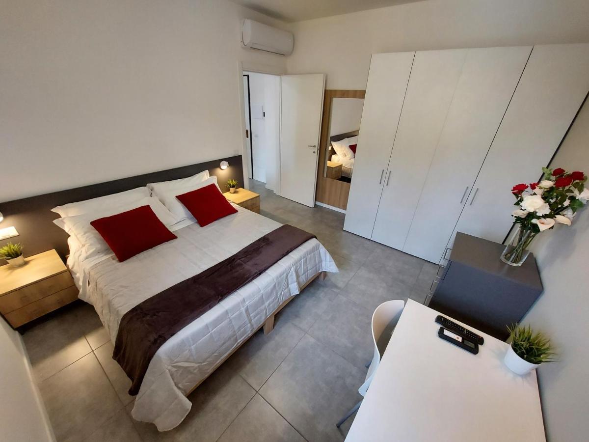 Residenza Delizia Camere & Appartamenti "Residenze Del Cuore" 베로나 외부 사진