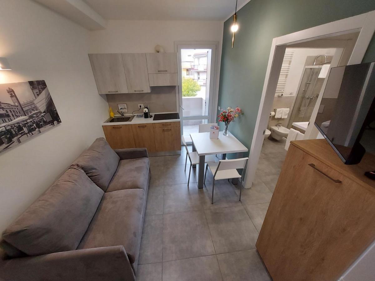 Residenza Delizia Camere & Appartamenti "Residenze Del Cuore" 베로나 외부 사진