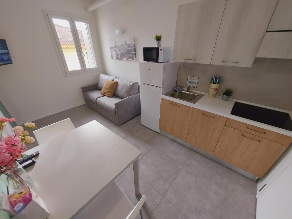 Residenza Delizia Camere & Appartamenti "Residenze Del Cuore" 베로나 외부 사진