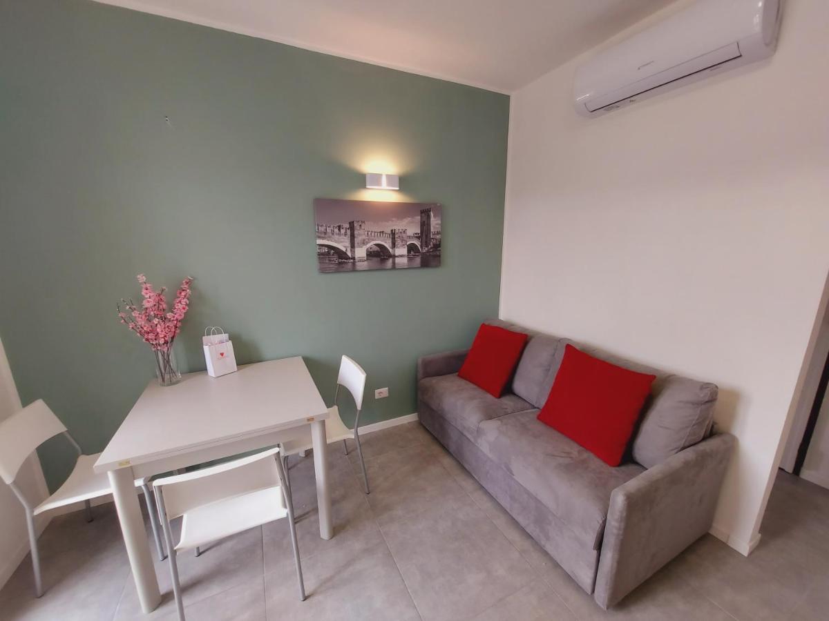Residenza Delizia Camere & Appartamenti "Residenze Del Cuore" 베로나 외부 사진