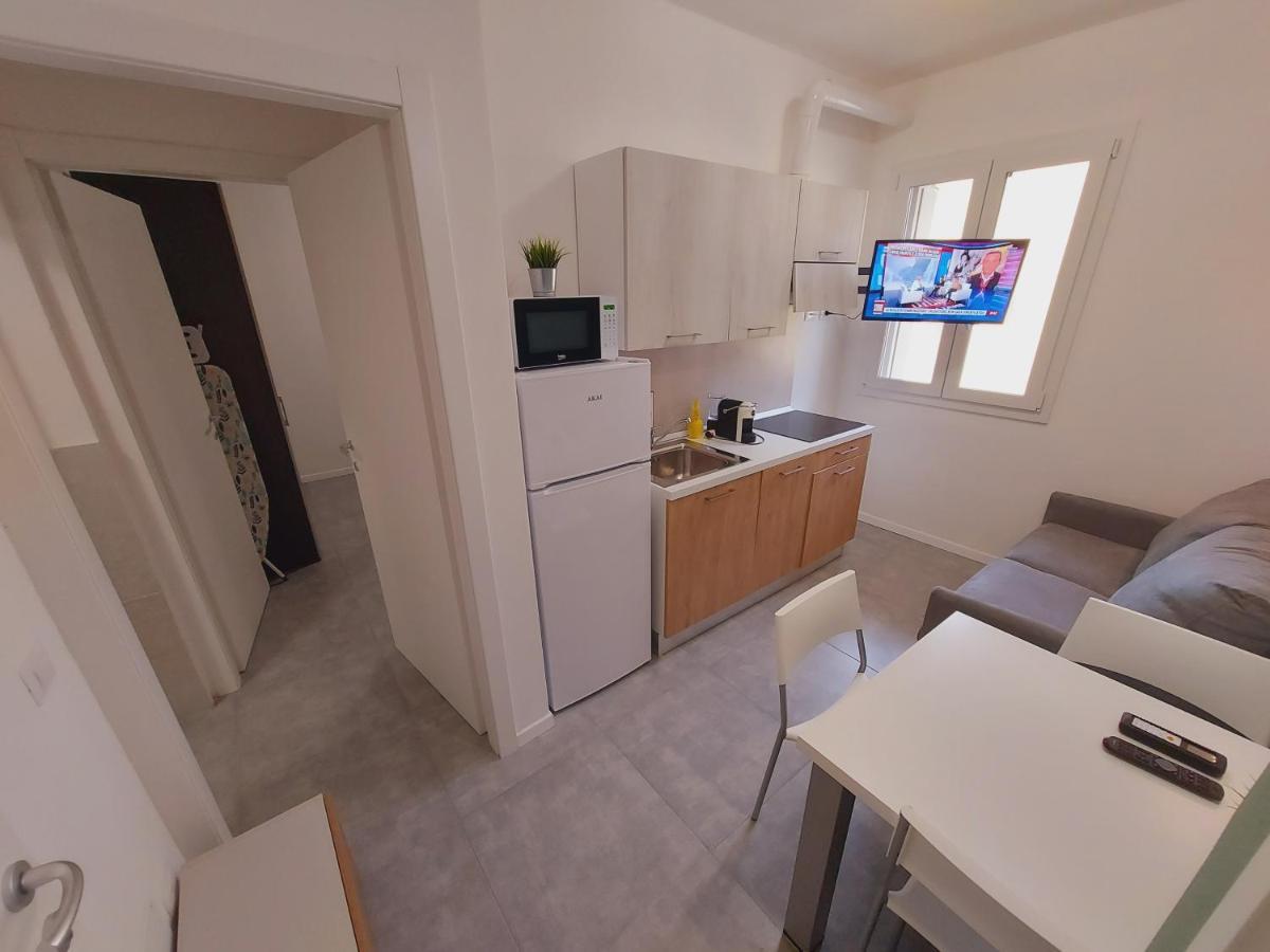 Residenza Delizia Camere & Appartamenti "Residenze Del Cuore" 베로나 외부 사진