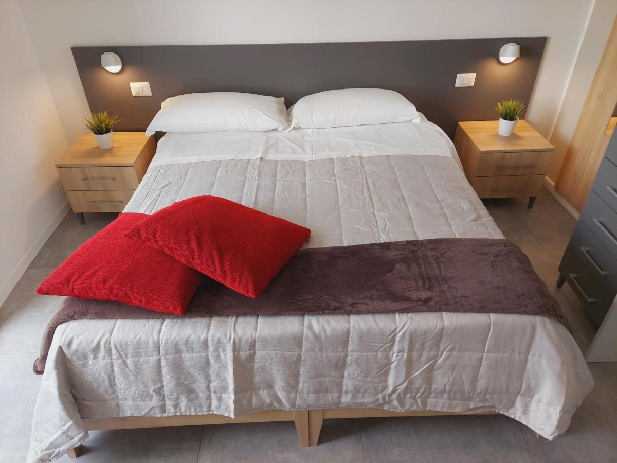 Residenza Delizia Camere & Appartamenti "Residenze Del Cuore" 베로나 외부 사진