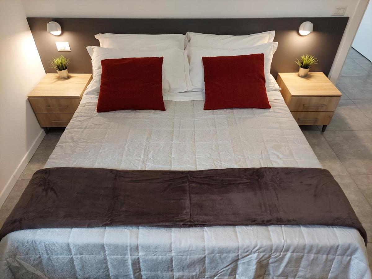 Residenza Delizia Camere & Appartamenti "Residenze Del Cuore" 베로나 외부 사진