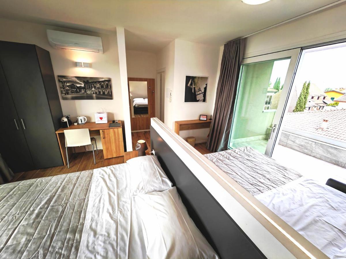 Residenza Delizia Camere & Appartamenti "Residenze Del Cuore" 베로나 외부 사진